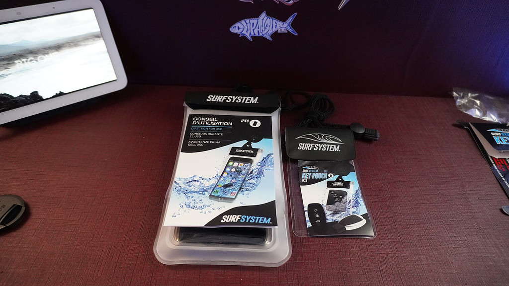 SURFSYSTEM floating DRY CASE - case a tenuta stagna galleggiante per smartphone - KAYAK FISHING