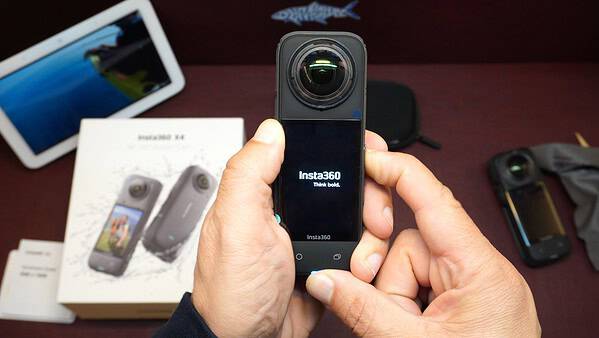 INSTA 360 X4 - immagine 3